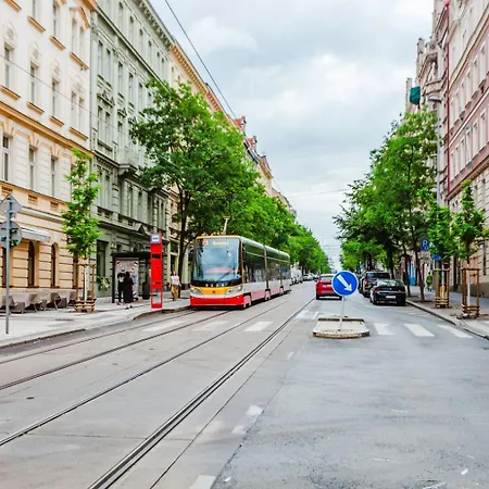 Blueground 2 Renovated Namesti Miru Prg-33