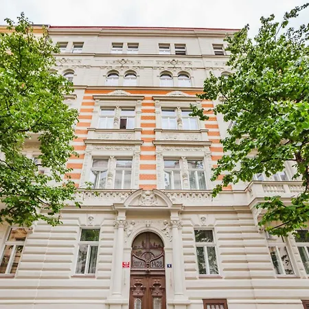 Blueground 2 Renovated Namesti Miru Prg-33 Апартаменты