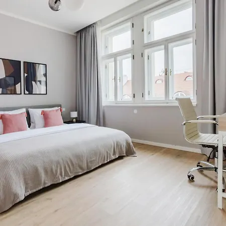 Апартаменты Blueground 2 Renovated Namesti Miru Prg-33 *