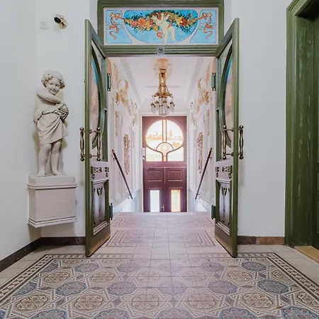 Апартаменты Blueground 2 Renovated Namesti Miru Prg-33 Прага